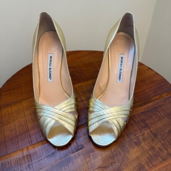 Manolo Blahnik Shoes - Manolo Blahnik